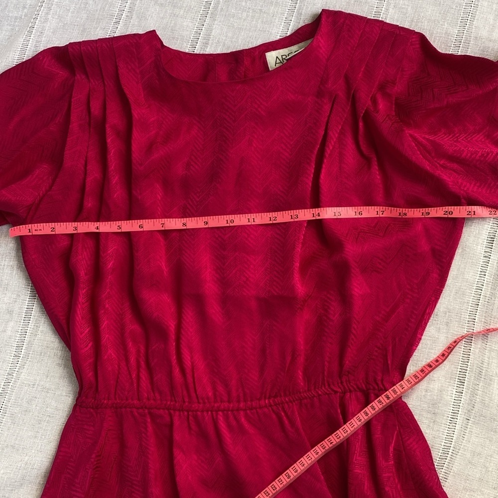 Apostrophe Fuchsia Short-Sleeve Peplum Top - Picture 9 of 11